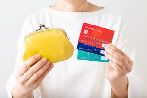 個人再生したらクレジットカードは使えない？完済後はどうなるのかも解説